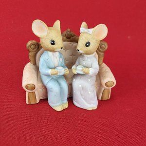 1984 Vintage - Mice Couple on Couch - ENESCO  Retired Mouse Porcelain